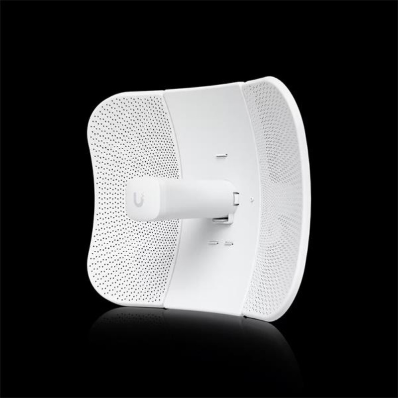 Ubiquiti Ultra-lightweight design with proprietary airMAX ac